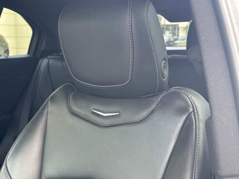 Used 2025 Cadillac XT4 Premium Luxury FWD image 14