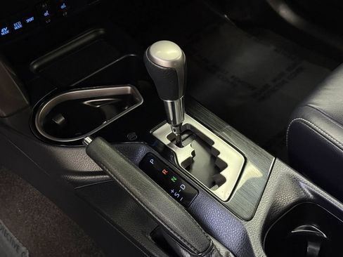Used 2017 Toyota RAV4 Limited w/ Carpet Mat Package AWD/4WD image 25
