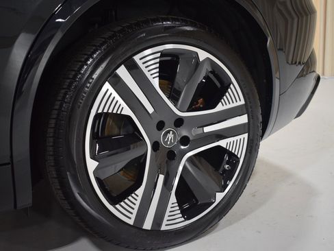New 2025 Maserati Grecale Folgore image 9