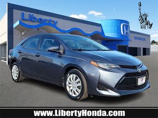 Used 2018 Toyota Corolla LE video 1