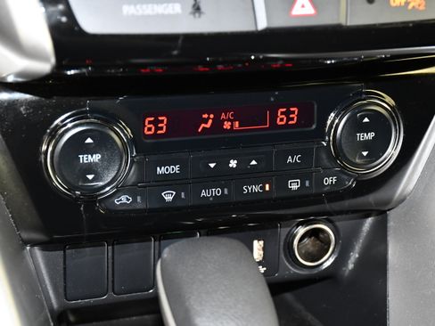 Used 2024 Mitsubishi Eclipse Cross SE AWD/4WD image 28