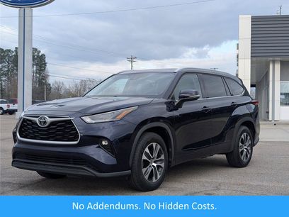 Used 2022 Toyota Highlander XLE