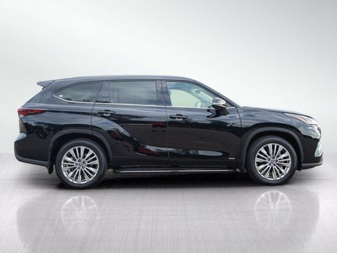 Used 2026 Toyota Highlander Platinum AWD/4WD image 6