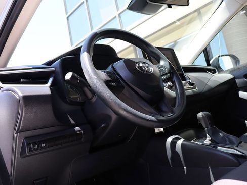 Used 2024 Toyota Corolla LE FWD image 40