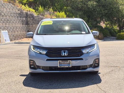 New 2026 Honda Odyssey Touring image 14