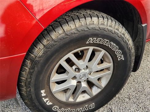 Used 2017 Nissan Frontier SV w/ SV Value Truck Package image 10