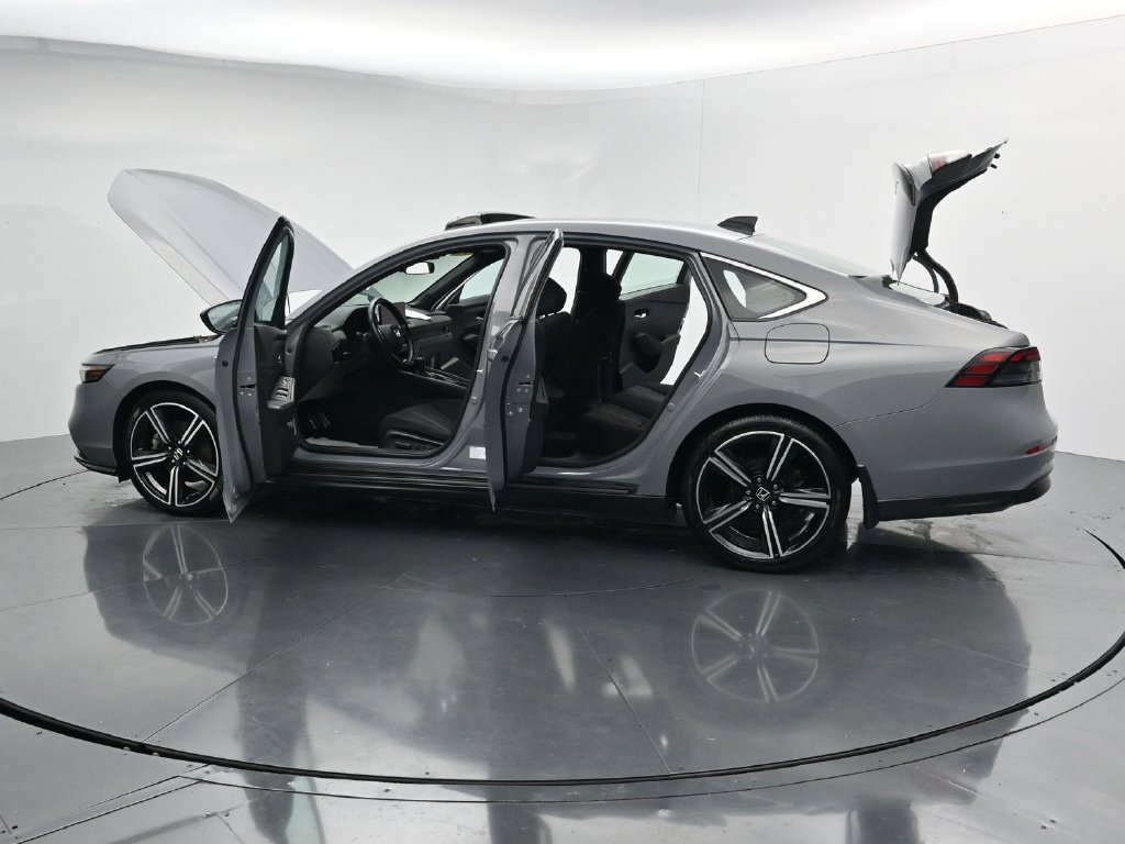 Used 2023 Honda Accord Sport image 46