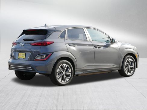Used 2023 Hyundai Kona SE w/ Cargo Package FWD image 7