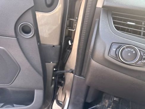 Used 2014 Ford Edge SEL w/ Equipment Group 204A AWD/4WD image 19