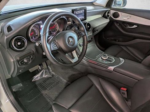Used 2019 Mercedes-Benz GLC 300 image 10