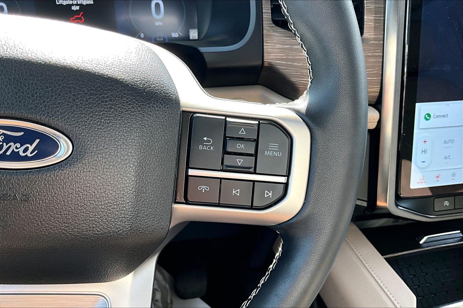 Used 2024 Ford Expedition Limited AWD/4WD image 24