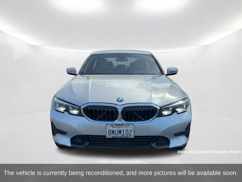 Used 2020 BMW 330i Sedan w/ Driving Assistance Package RWD image 2