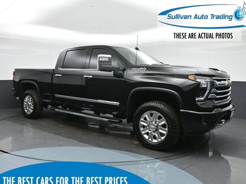 Used 2025 Chevrolet Silverado 2500 High Country image 1