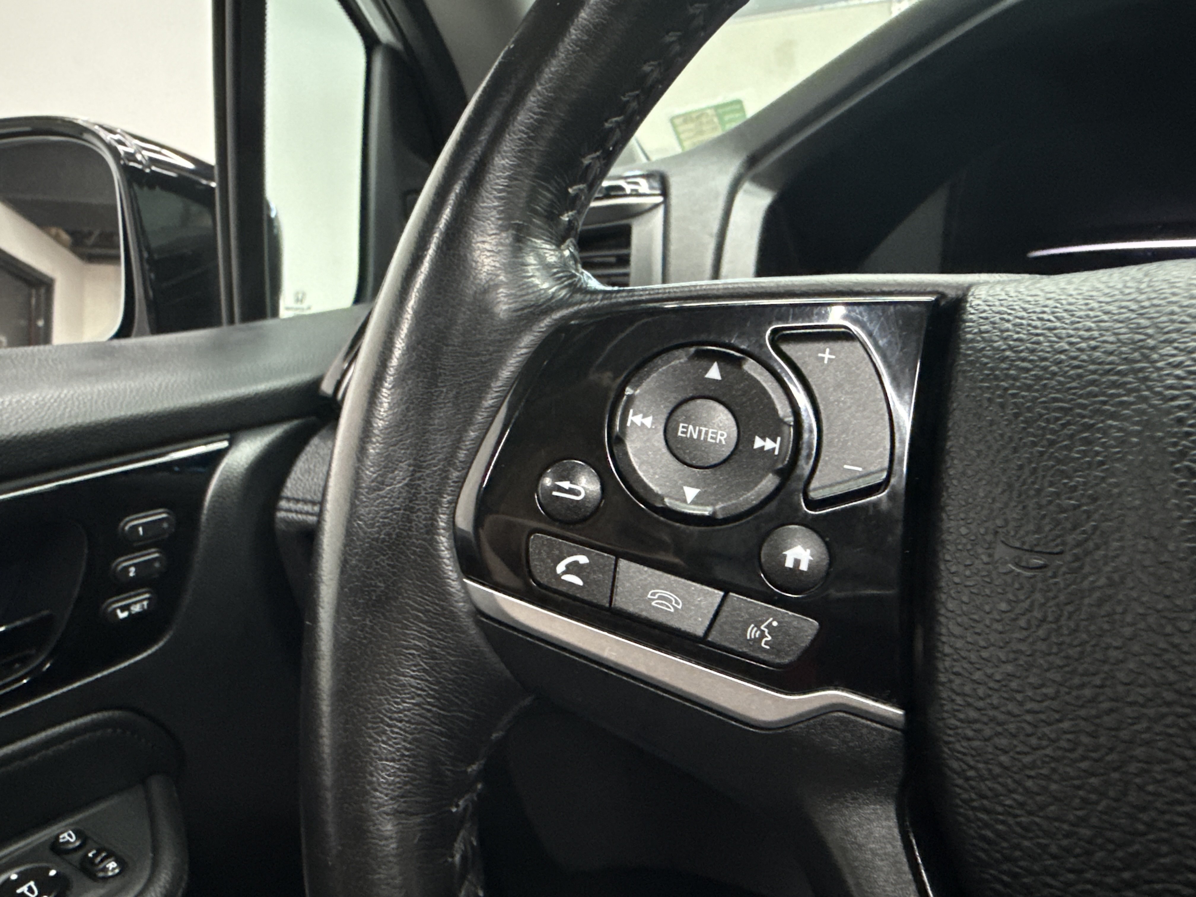 Used 2021 Honda Odyssey Touring image 17