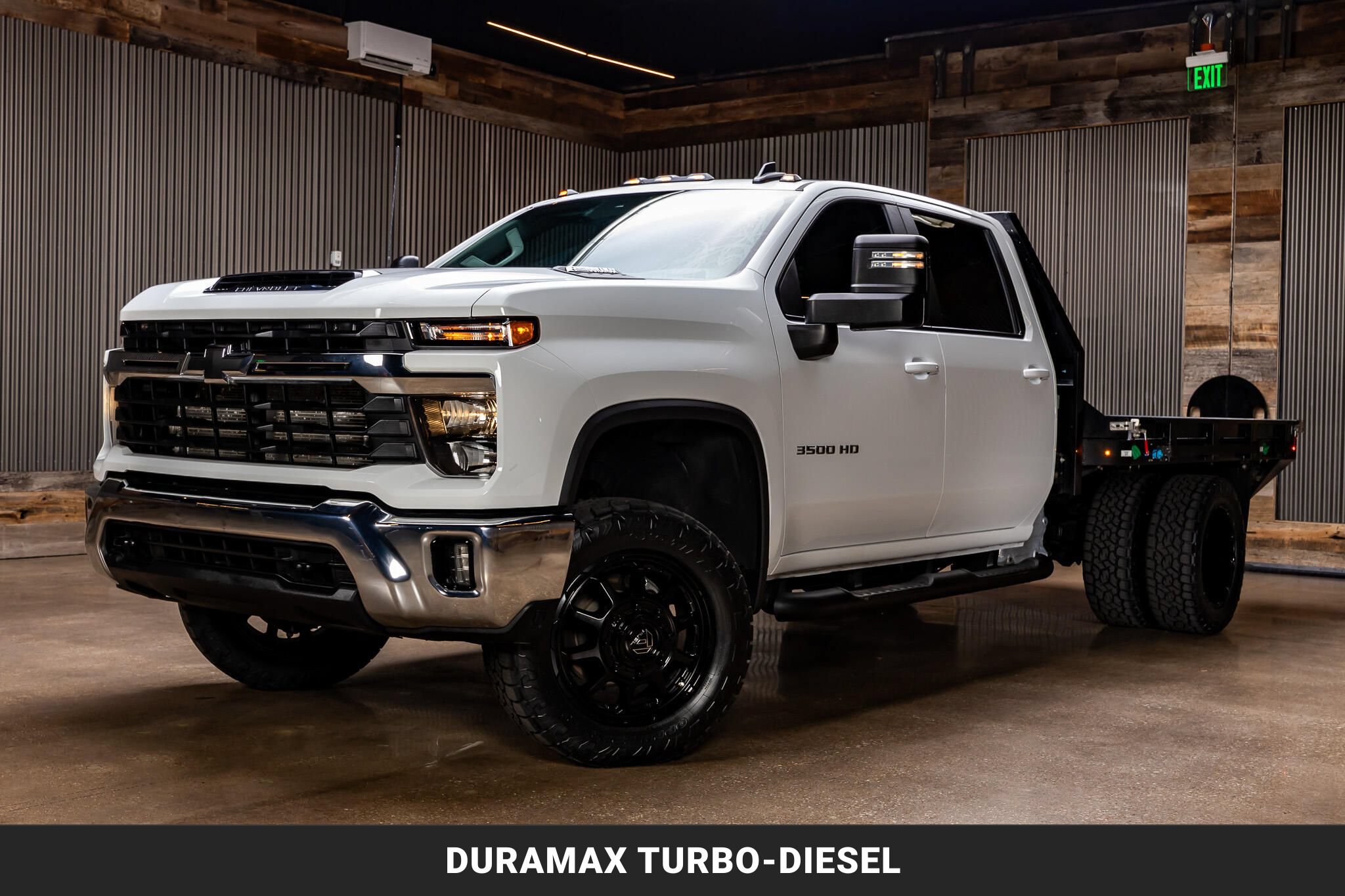 Used 2025 Chevrolet Silverado 3500 LT w/ Convenience Package AWD/4WD image 5