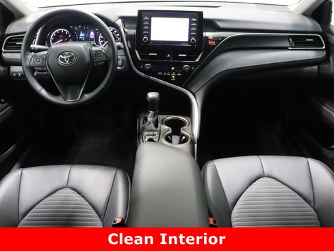 Used 2022 Toyota Camry SE image 29