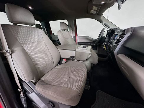 Used 2016 Ford F150 XLT image 14