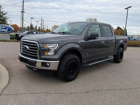 Used 2016 Ford F150 XLT w/ Equipment Group 302A Luxury image 4