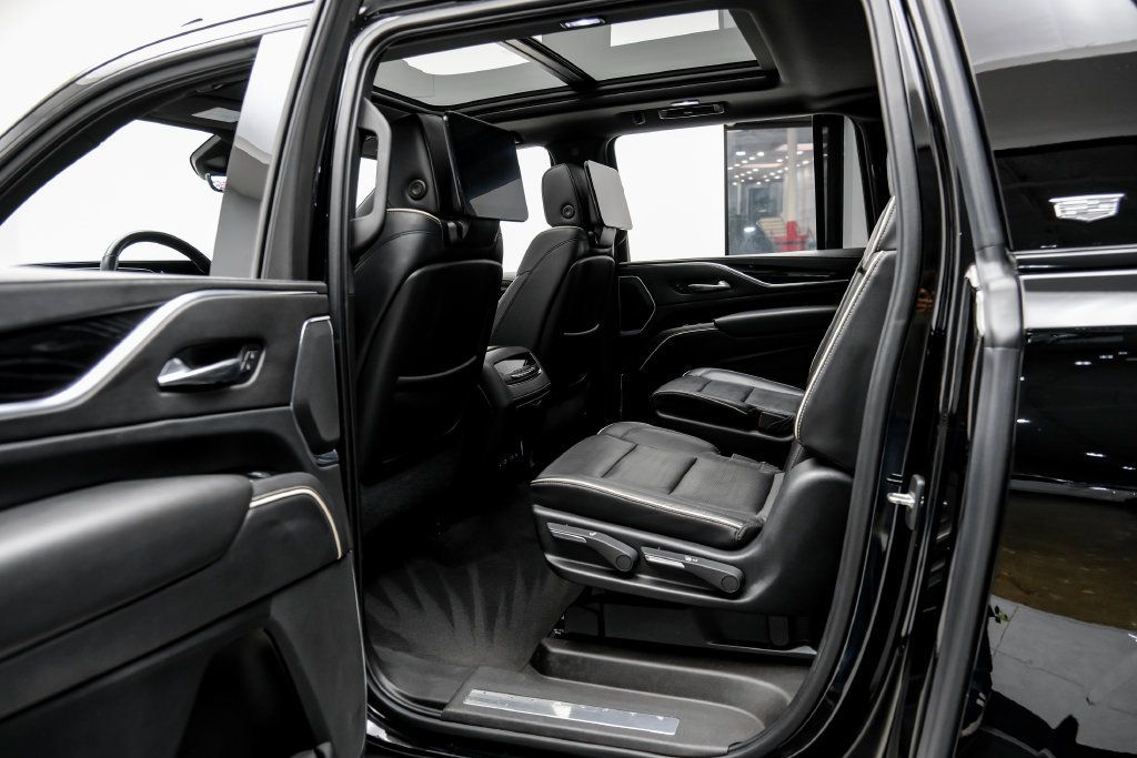 Used 2021 Cadillac Escalade ESV Sport AWD/4WD image 55