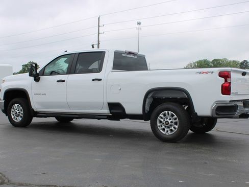 Used 2025 Chevrolet Silverado 2500 W/T w/ WT/CX Safety Package AWD/4WD image 4