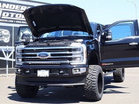 Used 2023 Ford F350 Limited w/ FX4 Off-Road Package AWD/4WD image 36