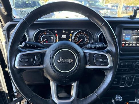 Used 2019 Jeep Wrangler Unlimited Sahara w/ LED Lighting Group image 26
