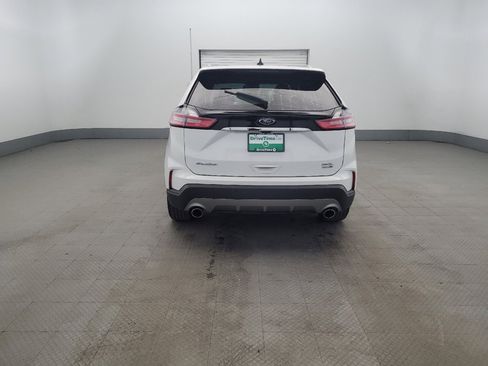 Used 2020 Ford Edge SEL w/ Cold Weather Package AWD/4WD image 6