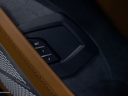 Used 2025 Lamborghini Urus S AWD/4WD image 50