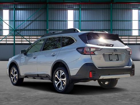Used 2022 Subaru Outback Limited w/ Popular Package #2 AWD/4WD image 3