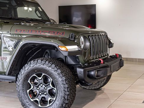 Used 2023 Jeep Wrangler Unlimited Rubicon w/ Dual Top Group image 3