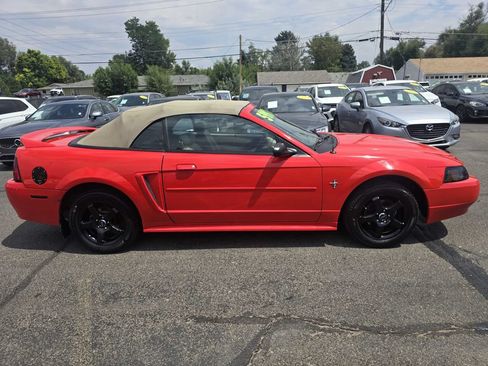 Used 2001 Ford Mustang Premium RWD image 20