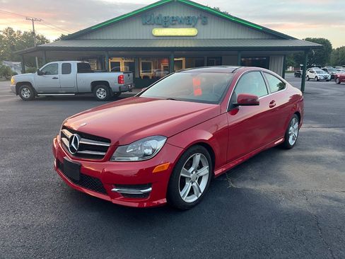 Used 2013 Mercedes-Benz C 250 Coupe image 2