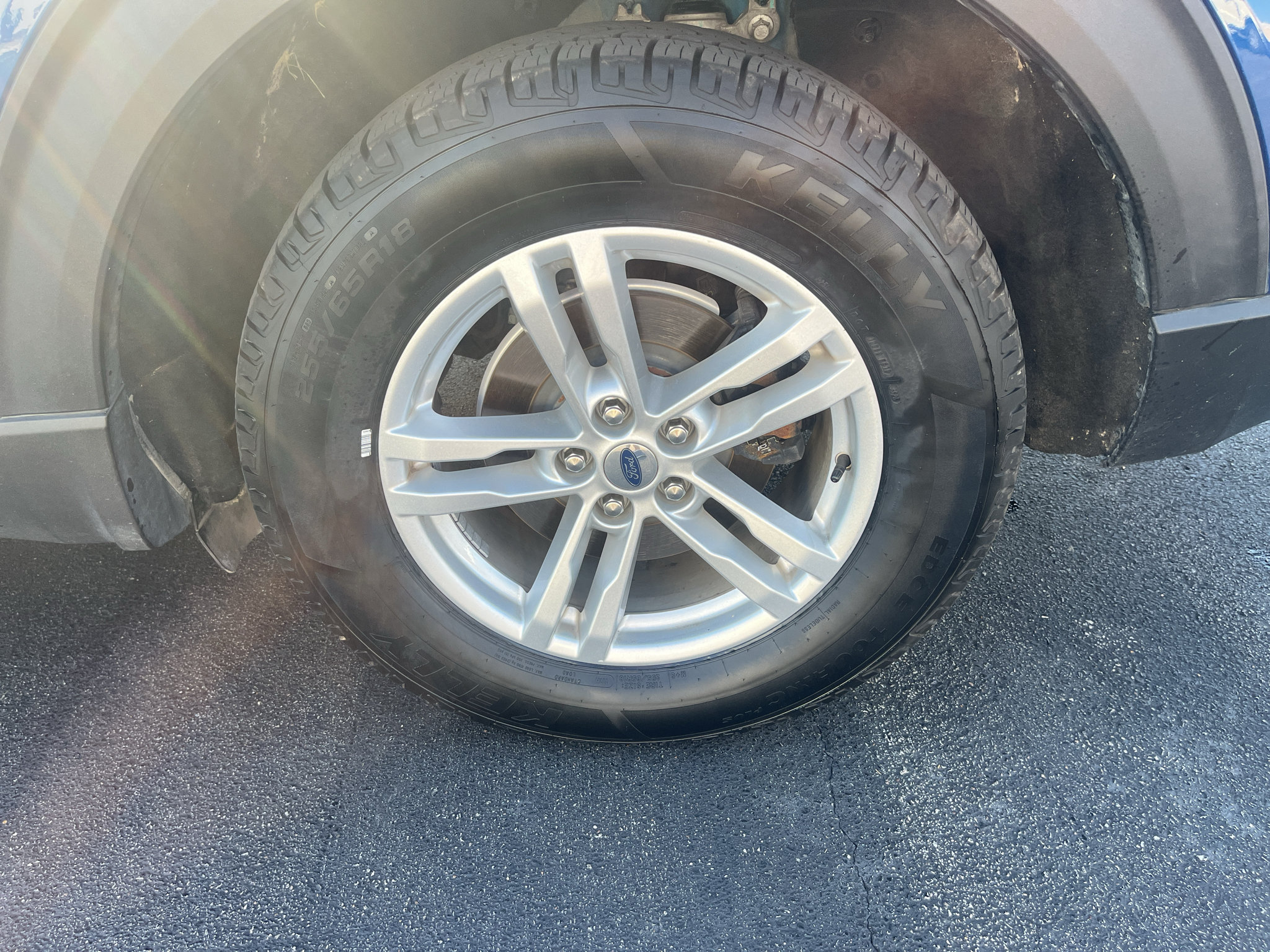 Used 2020 Ford Explorer XLT w/ Equipment Group 202A RWD image 14