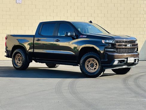 Used 2020 Chevrolet Silverado 1500 RST w/ All-Star Edition AWD/4WD image 2