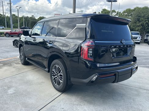 New 2026 Nissan Armada SL w/ Captain's Chari Seat Package image 5