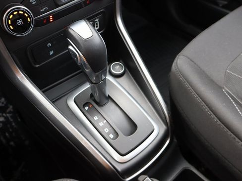 Used 2022 Ford EcoSport SE w/ SE Convenience Package image 9