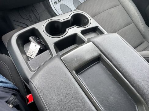 Used 2024 Chevrolet Silverado 1500 LT image 10