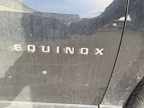 Used 2021 Chevrolet Equinox LT image 33