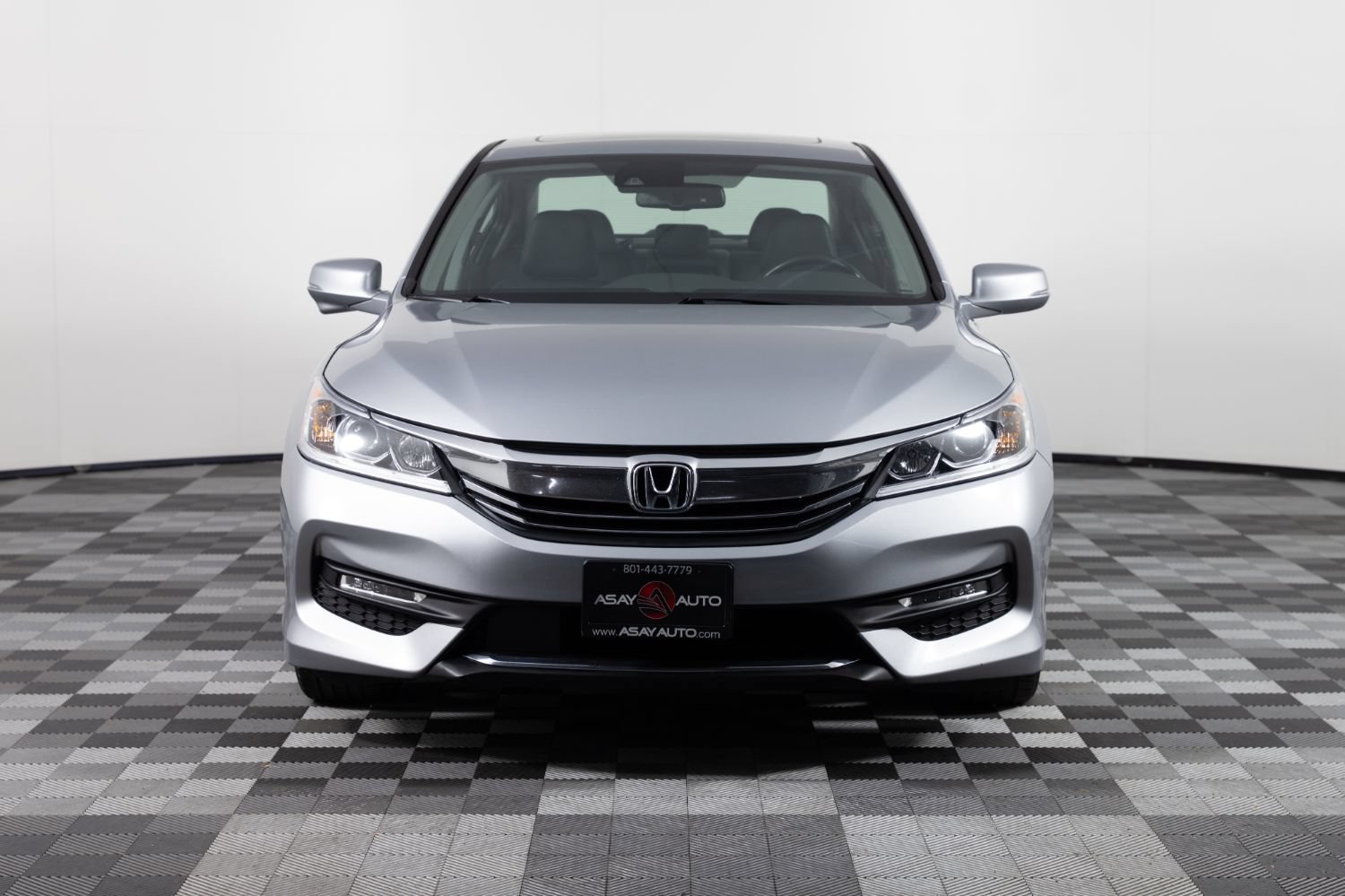 Used 2017 Honda Accord EX-L image 11