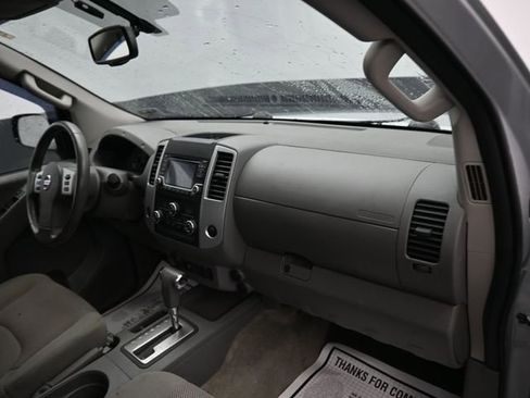 Used 2016 Nissan Frontier SV w/ SV Value Truck Package image 8