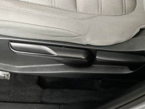 Used 2019 Honda CR-V LX image 15