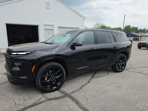 Certified 2025 Chevrolet Traverse RS AWD/4WD image 3