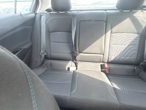 Used 2018 Chevrolet Cruze LT image 8