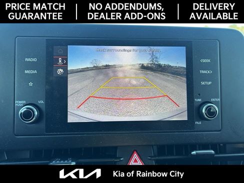 Used 2023 Kia Sportage LX image 14