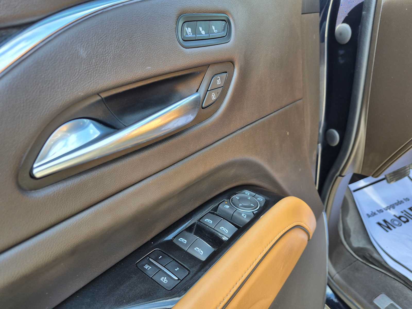 Used 2021 Cadillac Escalade ESV Premium Luxury w/ Driver Assist Tech Package AWD/4WD image 14