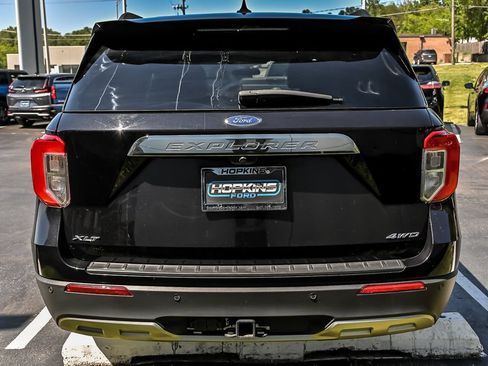 Certified 2023 Ford Explorer XLT w/ Equipment Group 202A AWD/4WD image 8