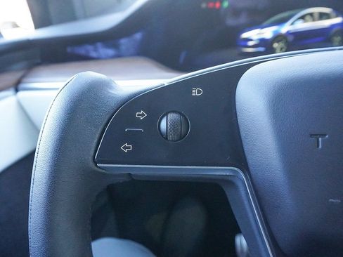 Used 2022 Tesla Model X Base image 48