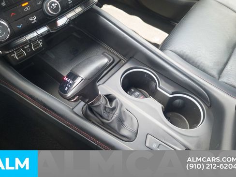 Used 2024 Dodge Durango R/T w/ Blacktop Package AWD/4WD image 28