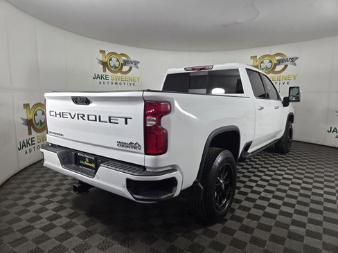 Used 2021 Chevrolet Silverado 3500 High Country w/ Z71 Off-Road Package image 9