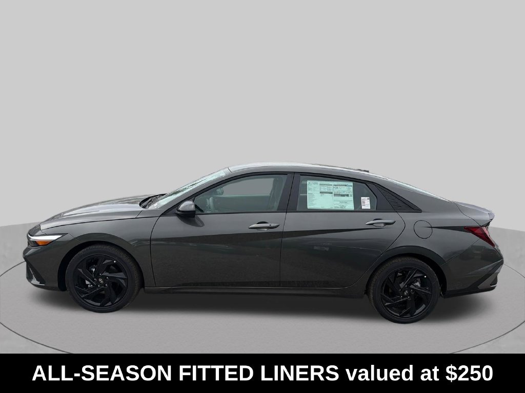 Used 2026 Hyundai Elantra Sport FWD image 2